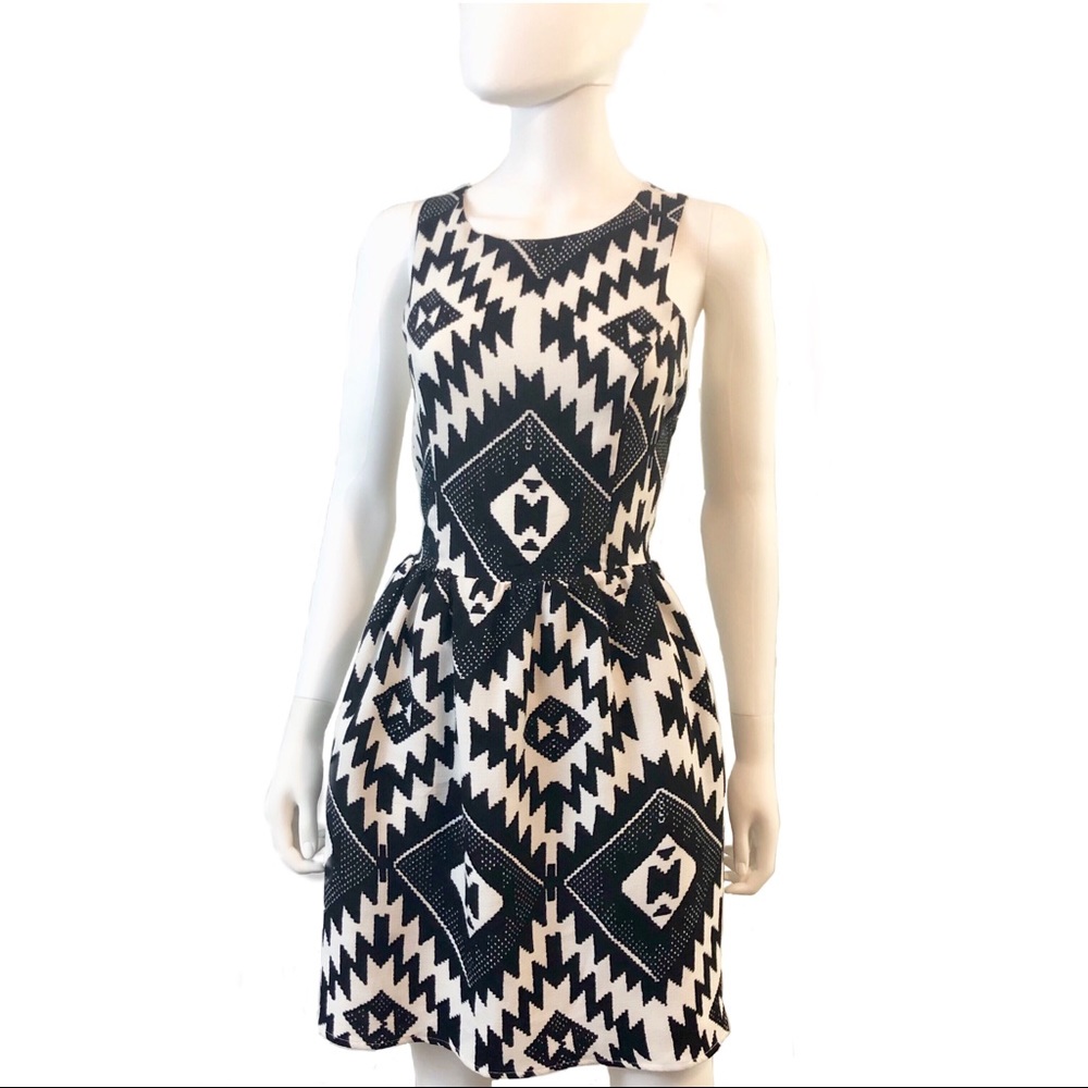 Sugarlips | Tribal Pattern Flare Sleeveless Dress